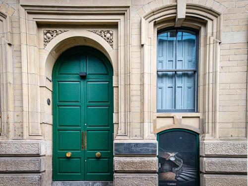 M1 City Centre 3 Bed 3 Bath Luxe Penthouse — 4-Star Luxury Hotel in Manchester, United Kingdom