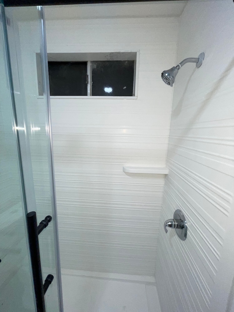 New Star Inn. El Monte CA Los Angeles - photo 16