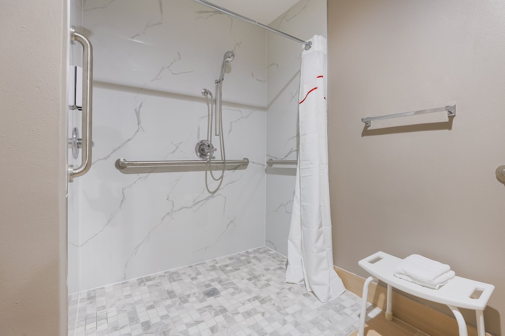 Red Roof Inn Sulphur - photo 26