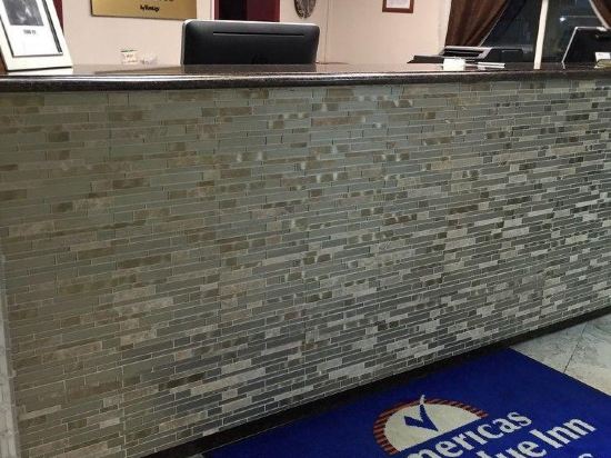 Red Coach Inn & Suites - photo 12