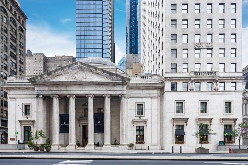 The Ritz Carlton Philadelphia — 5-Star Luxury Hotel in Philadelphia, United States