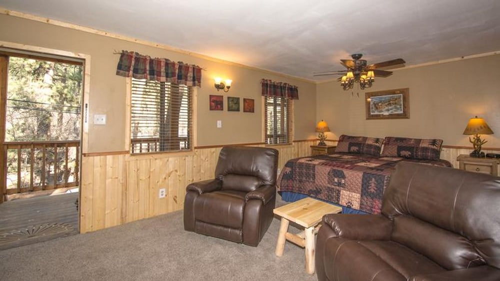 Upper Canyon Inn & Cabins - photo 111