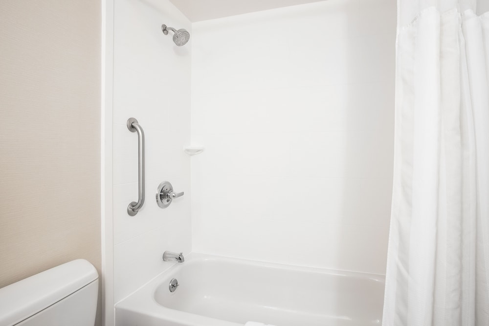 Hilton Garden Inn Saratoga Springs - photo 33