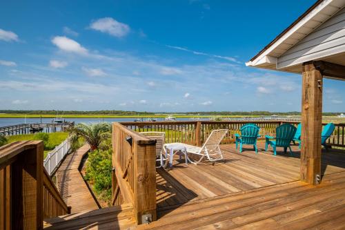 Sound Sleeper by Oak Island Accommodations - photo 37