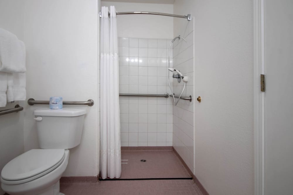 Wildlife Inn - photo 10