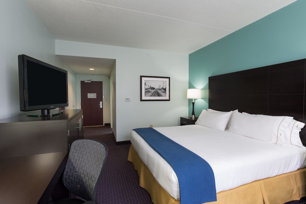 Holiday Inn Express Suites Plant City by IHG - photo 13