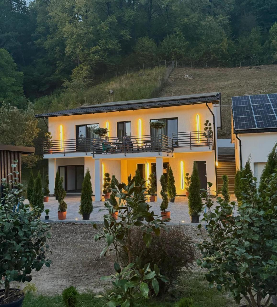 Hotel Casa Blanca in Tulghes, Romania