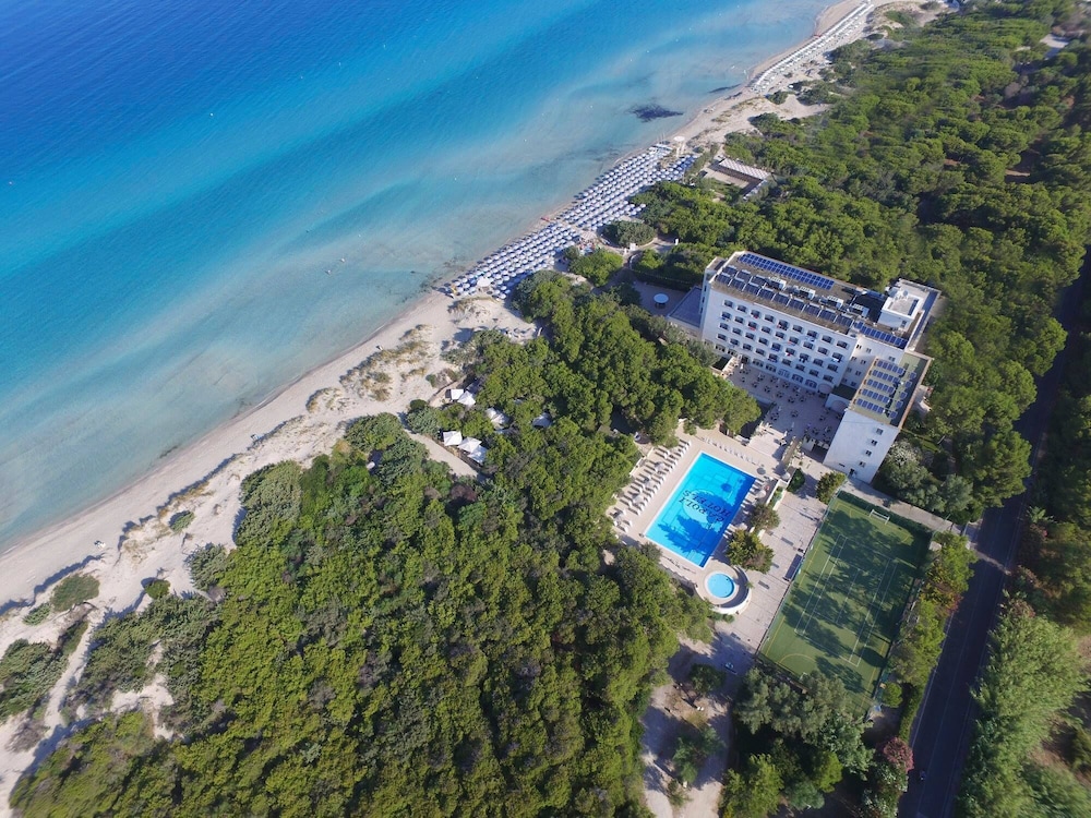 Ecoresort Le Sirenè Caroli Hotels — hotel in Gallipoli