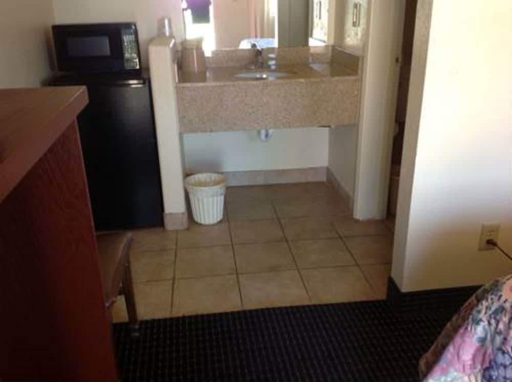 Chandler Inn - photo 11