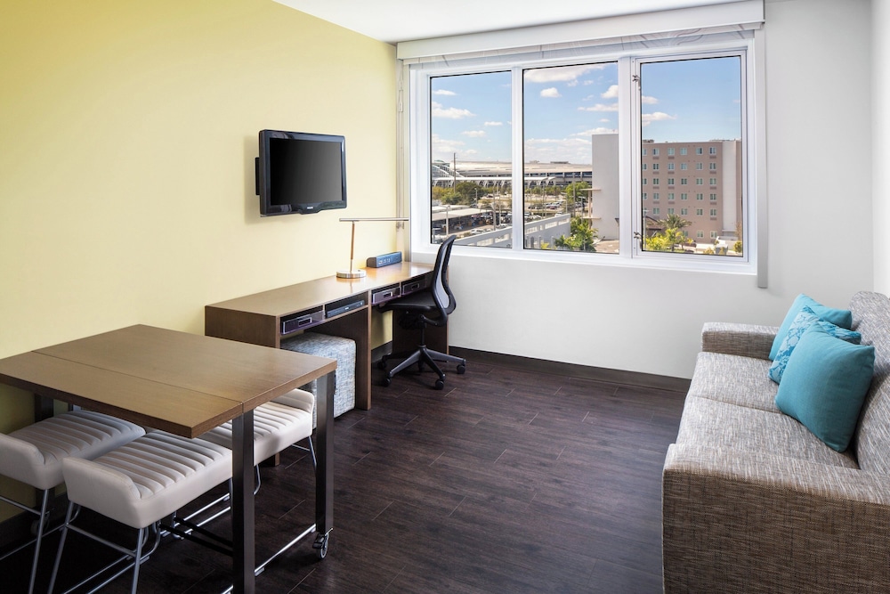 Element Miami International Airport - photo 20