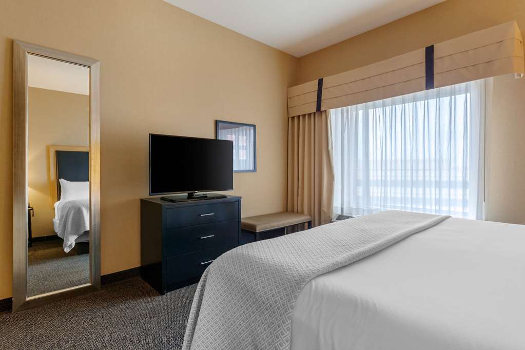 Cambria Hotel Denver International Airport - photo 13