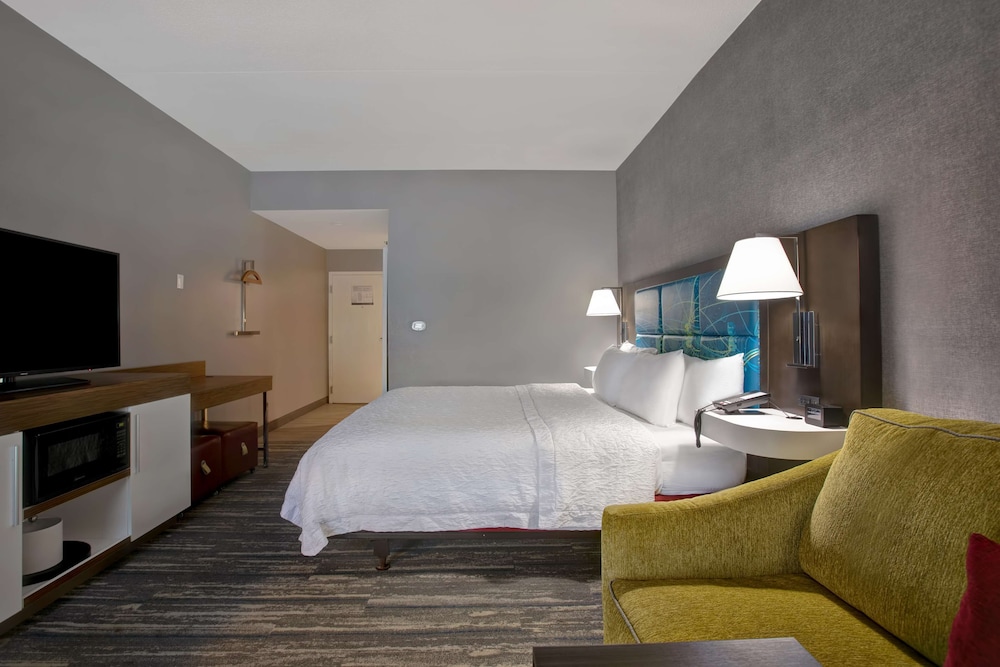 Hampton Inn Olive Branch - photo 4