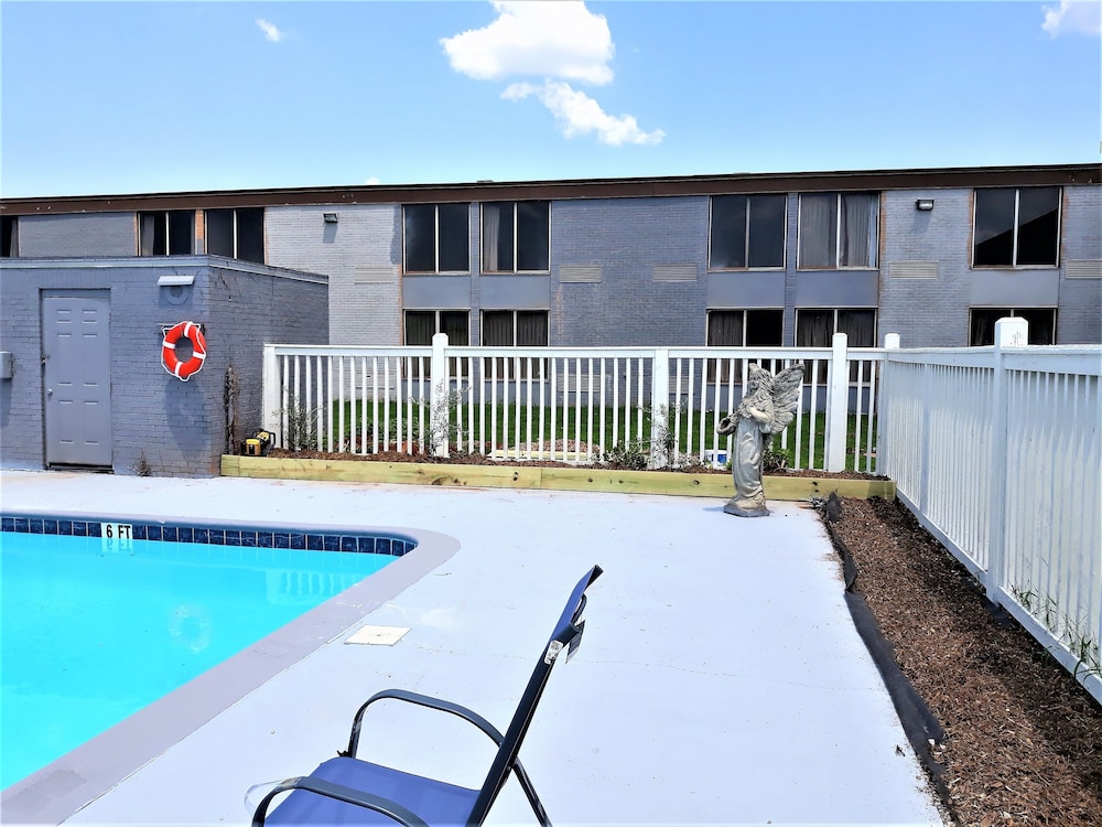 Madison Inn and Suites - photo 57