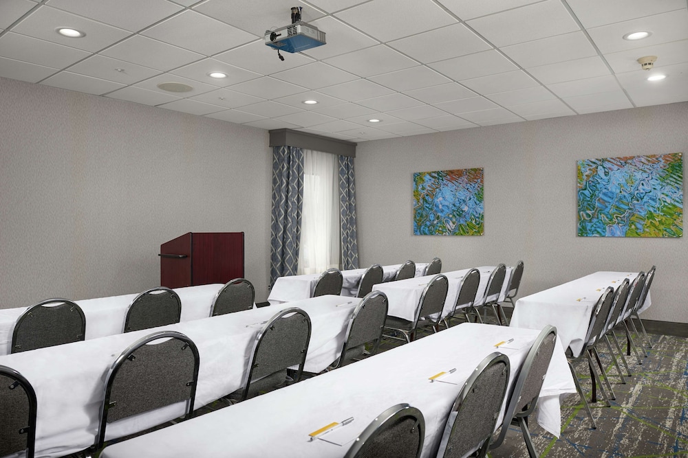 Hampton Inn Niagara Falls - photo 21