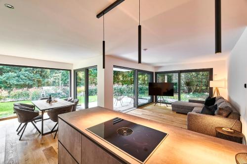 Parkvilla SCHACHEN 7 Apartment Linde — 4-Star Luxury Hotel in Lindau, Germany