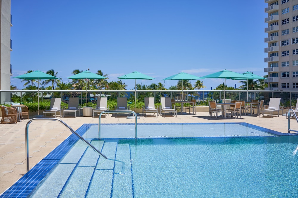 Home2 Suites by Hilton Pompano Beach Pier - photo 39