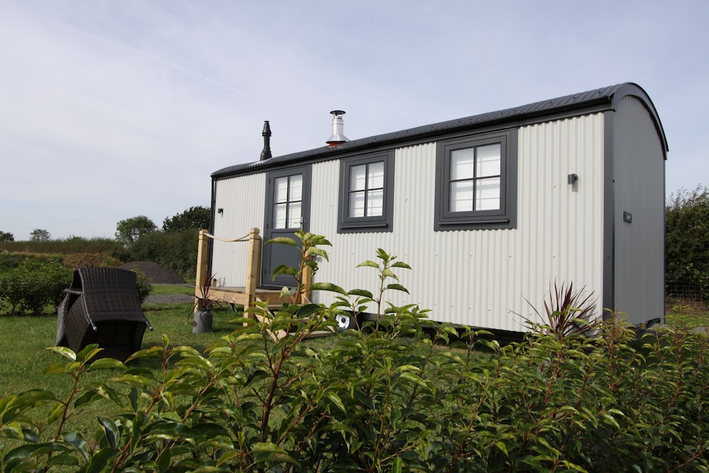 Springwood Shepherd Huts Glamping York