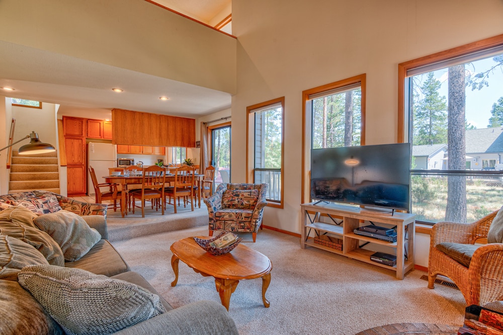 Mt Rainier Lane 1 in Bend, United States