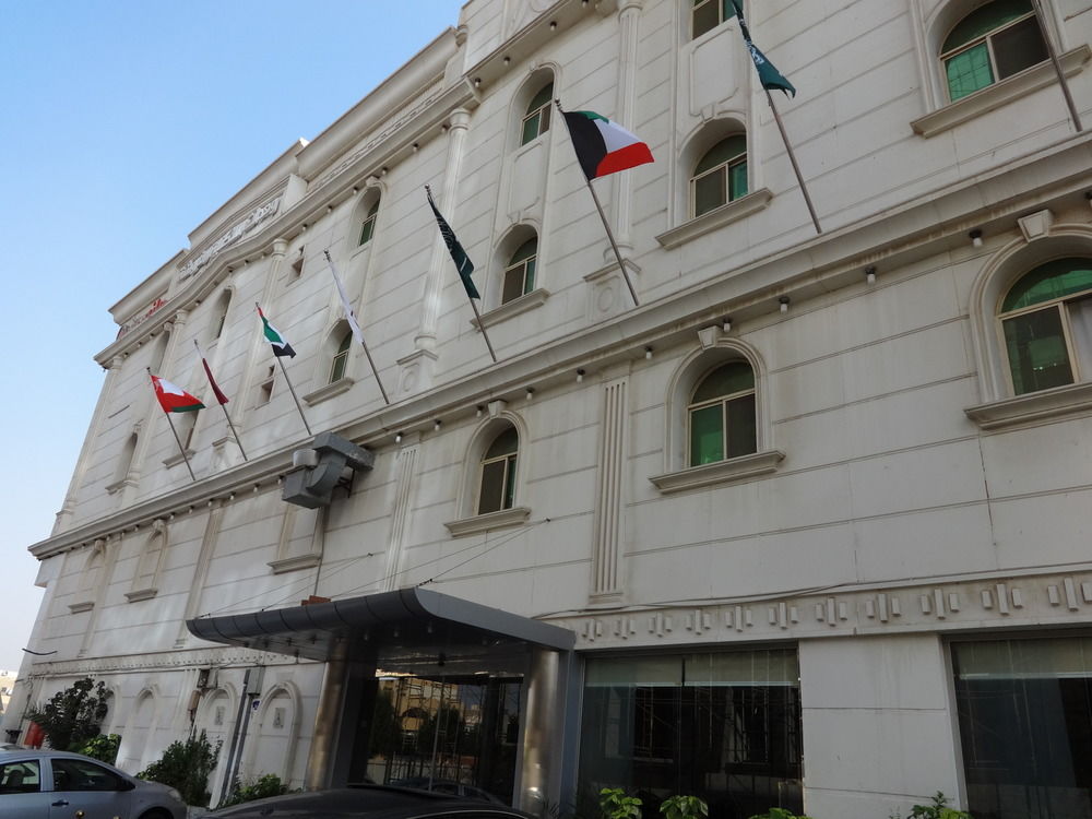 La Fontaine Safd Suites — 4-Star Luxury Hotel in Jeddah, Saudi Arabia