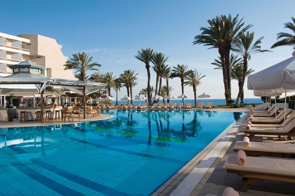 Constantinou Bros Pioneer Beach Hotel - carbon neutral hotel in Cyprus