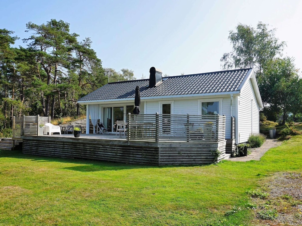 5 Person Holiday Home In Varobacka 14853462 — Frillesas
