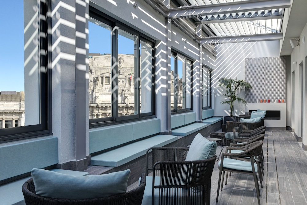 iQ Hotel Milano — 4-Star Luxury Hotel in Milan, Italy