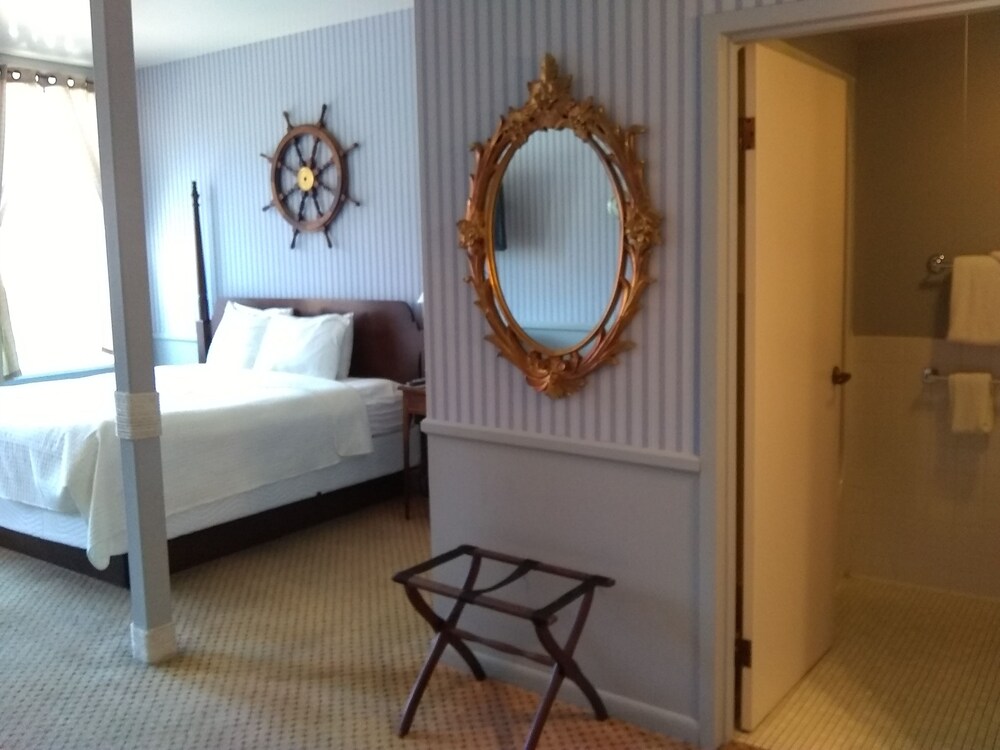 The Charles Inn at Vacationland Inns - photo 58