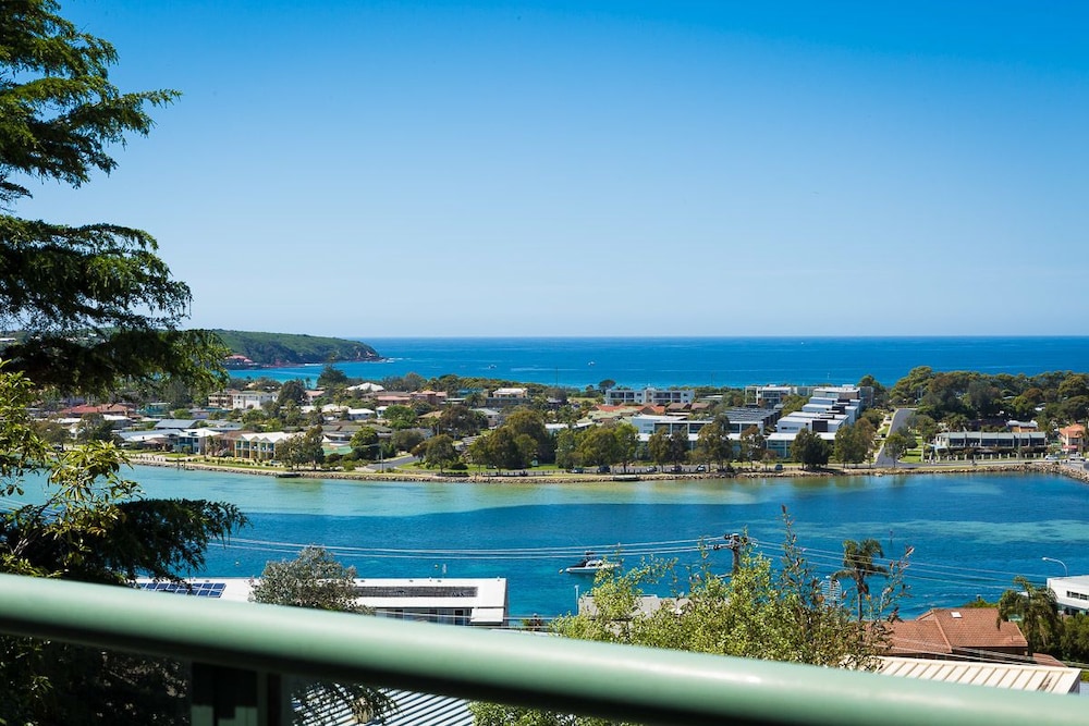 Panoramic Townhouses by Lisa — hotel near Merimbula Airport