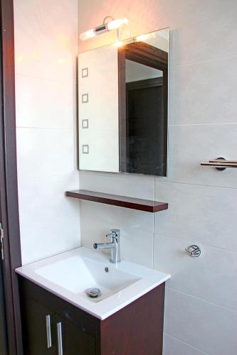 Sunset Sea View Apartment in Kissonerga
