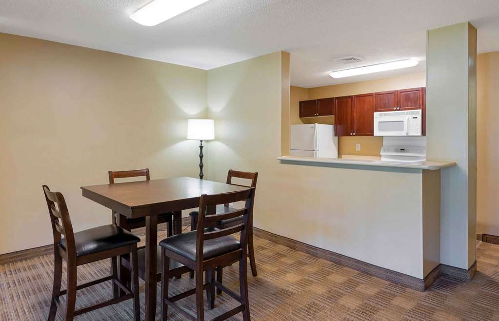 Extended Stay America Suites Raleigh RTP 4919 Miami Blvd - photo 36