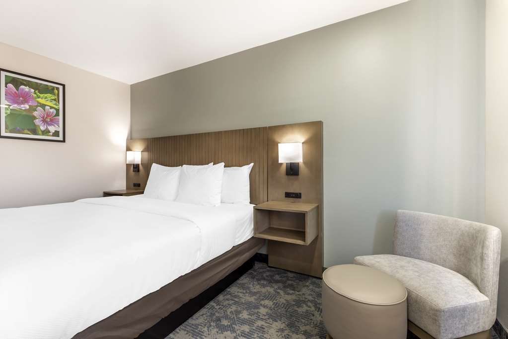 Best Western North Side Inn - photo 10