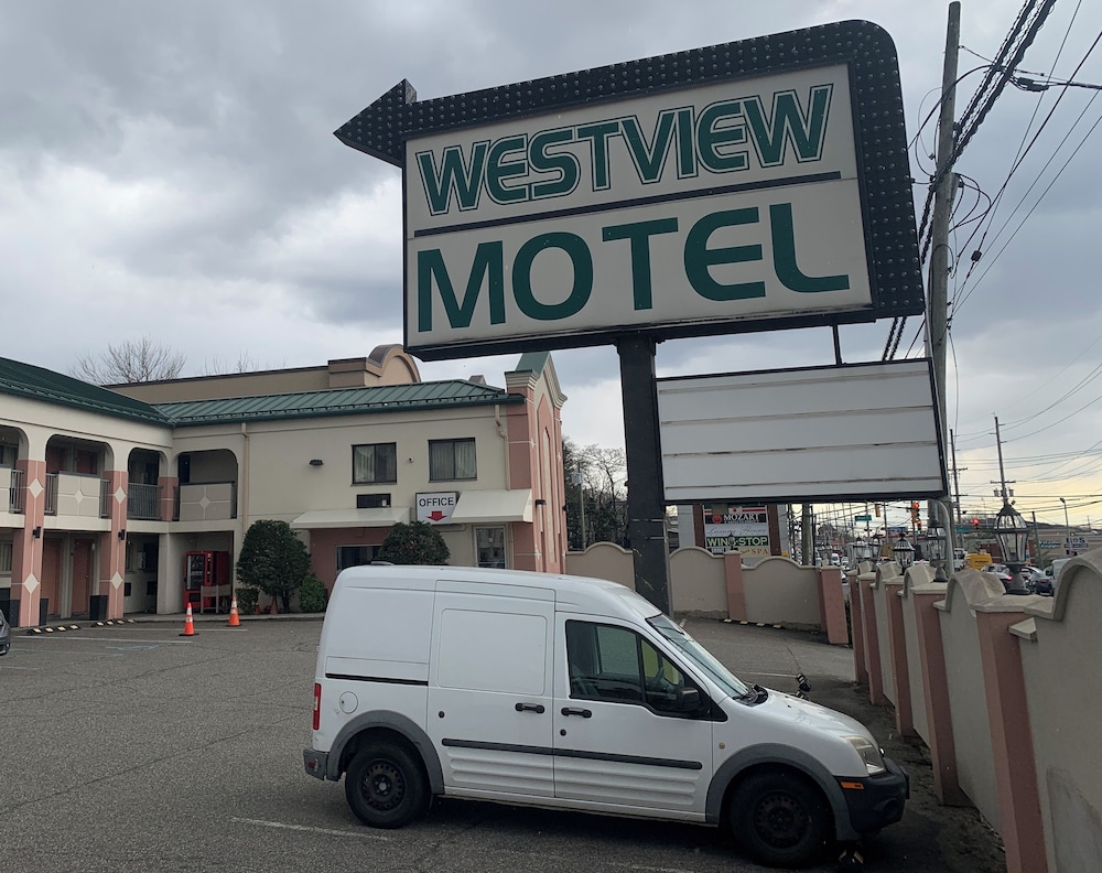 Westview Motel - photo 16