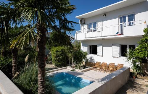 5 Bedroom Cozy Home In Podstrana — 4-Star Luxury Hotel in Podstrana, Croatia