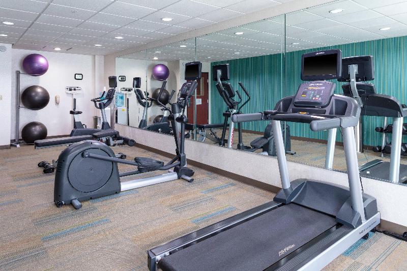 Holiday Inn Express & Suites Roanoke Rapids SE by IHG - photo 43
