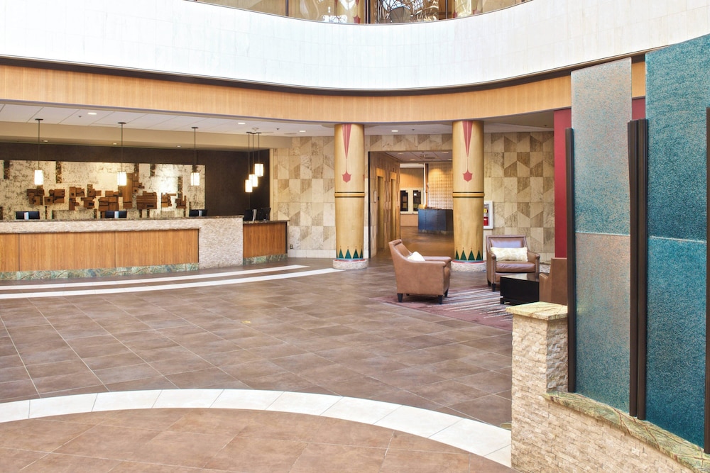 Sheraton Anchorage Hotel - photo 11