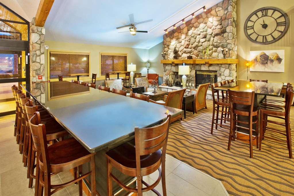 AmericInn by Wyndham Grand Forks - photo 5