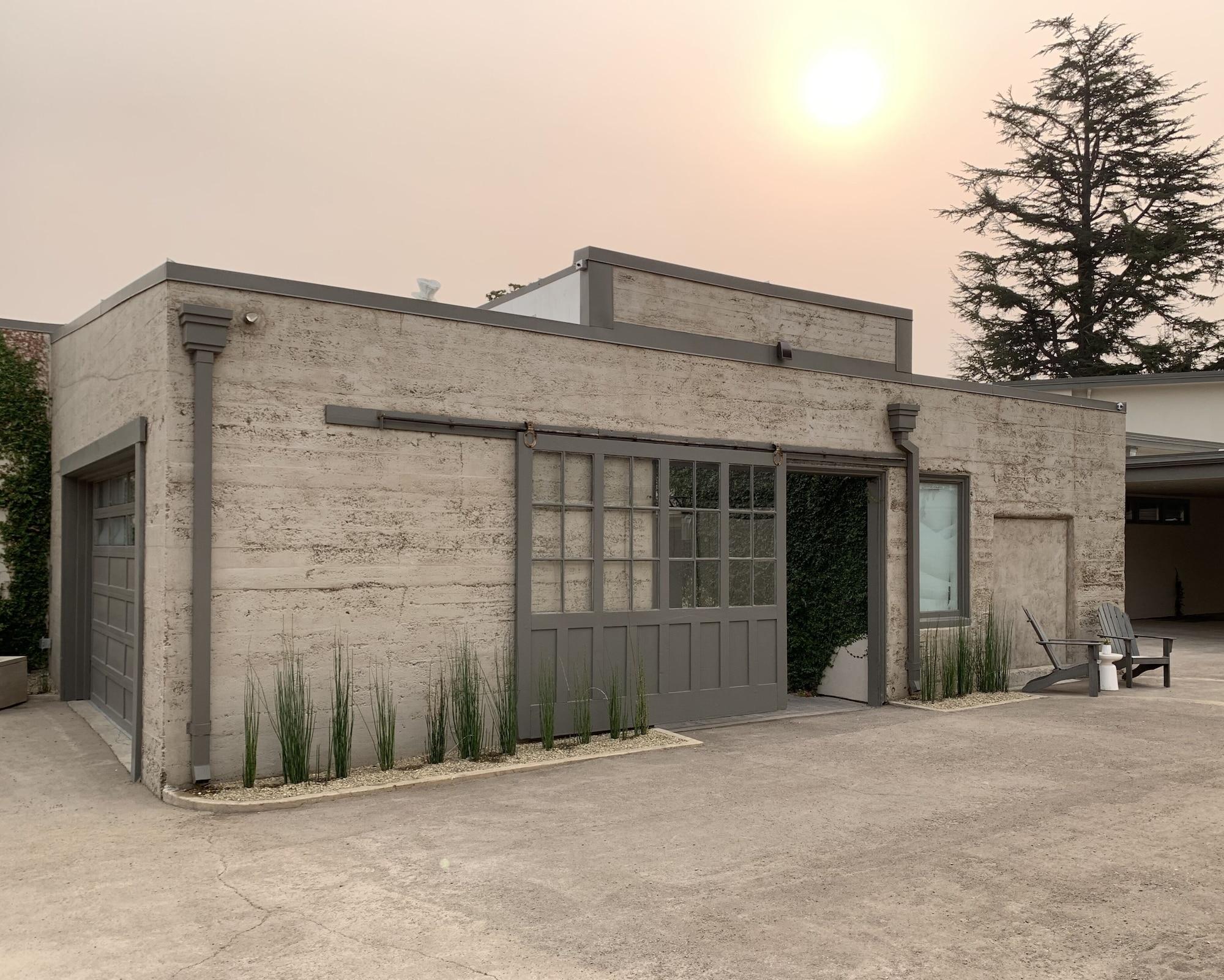 R Inn Napa — Napa