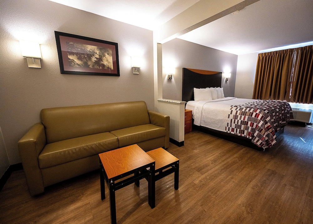 Red Roof Inn & Suites Danville IL - photo 14