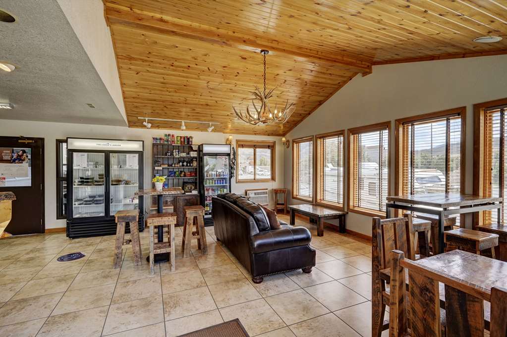 Super 8 by Wyndham Gardiner Yellowstone Park Area - photo 43