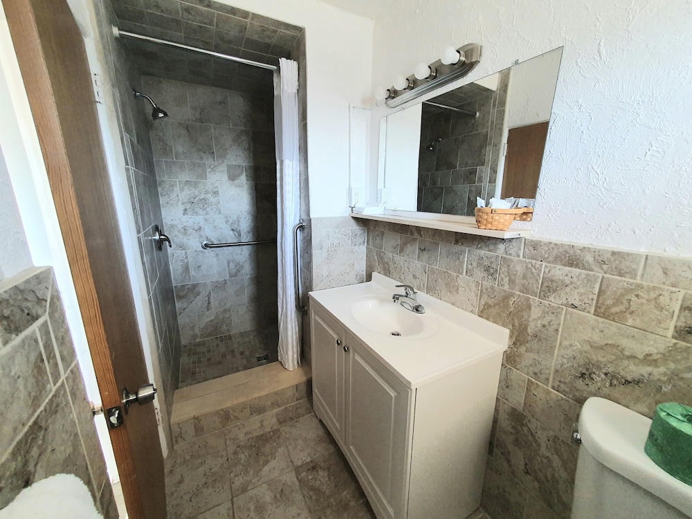 The Coral Sands Motel - photo 44