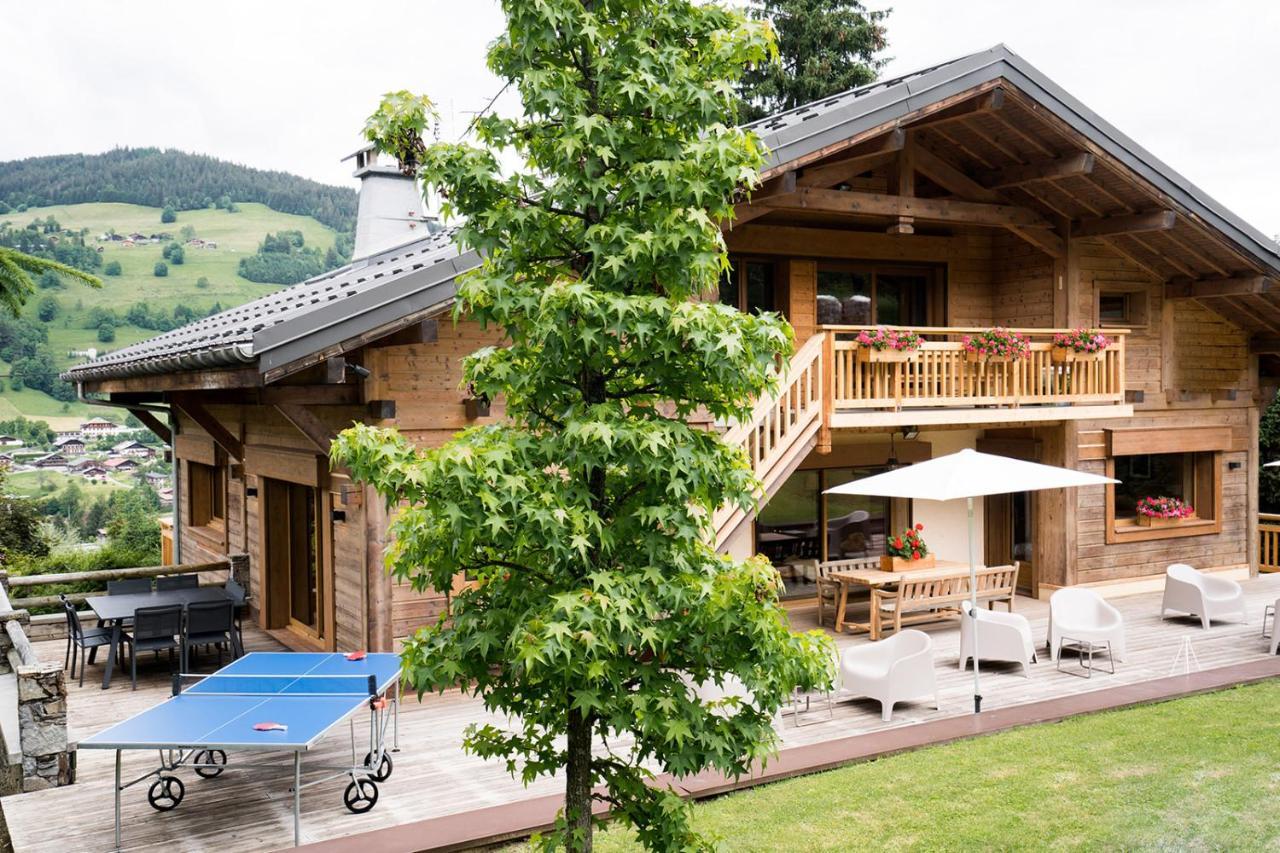 Chalet Familial Fleurs Des Bois Rochebrune — 4-Star Luxury Hotel in Megeve, France