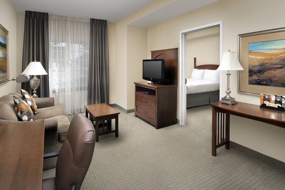 Staybridge Suites North Brunswick by IHG - photo 9