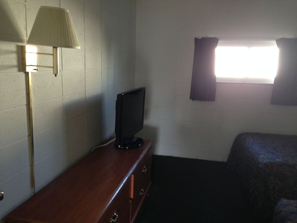 Beach Carousel Motel - photo 17