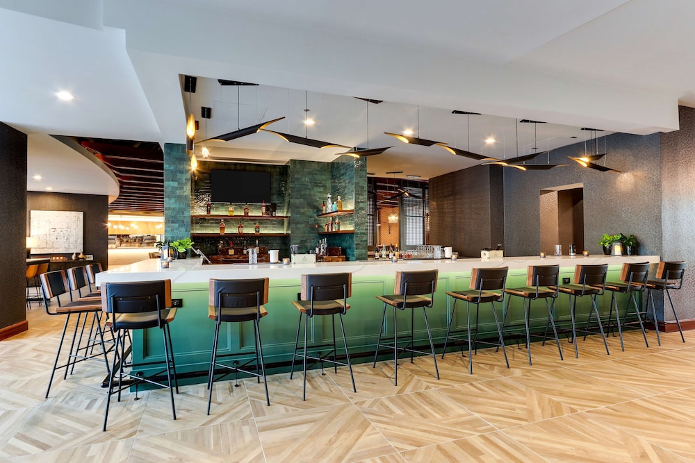 The Chattanoogan Hotel Curio Collection by Hilton - photo 54