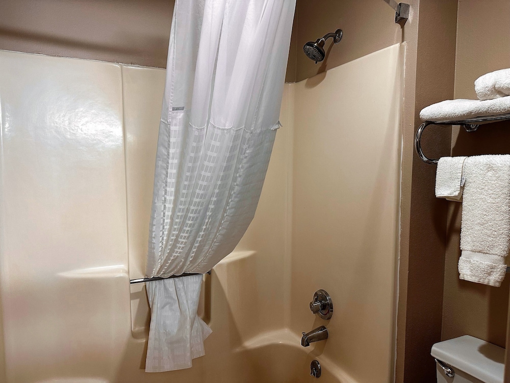 Baymont by Wyndham Corydon - photo 19