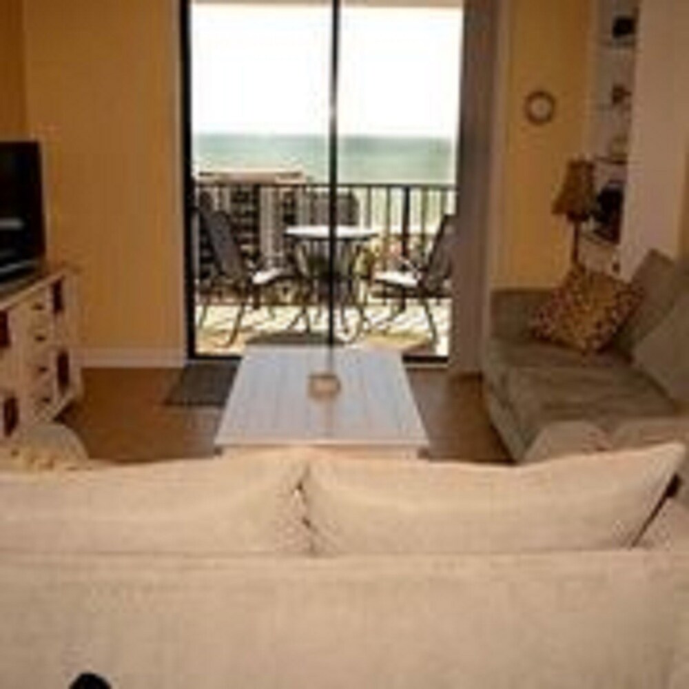 Holiday Towers by Elliott Beach Rentals - photo 15
