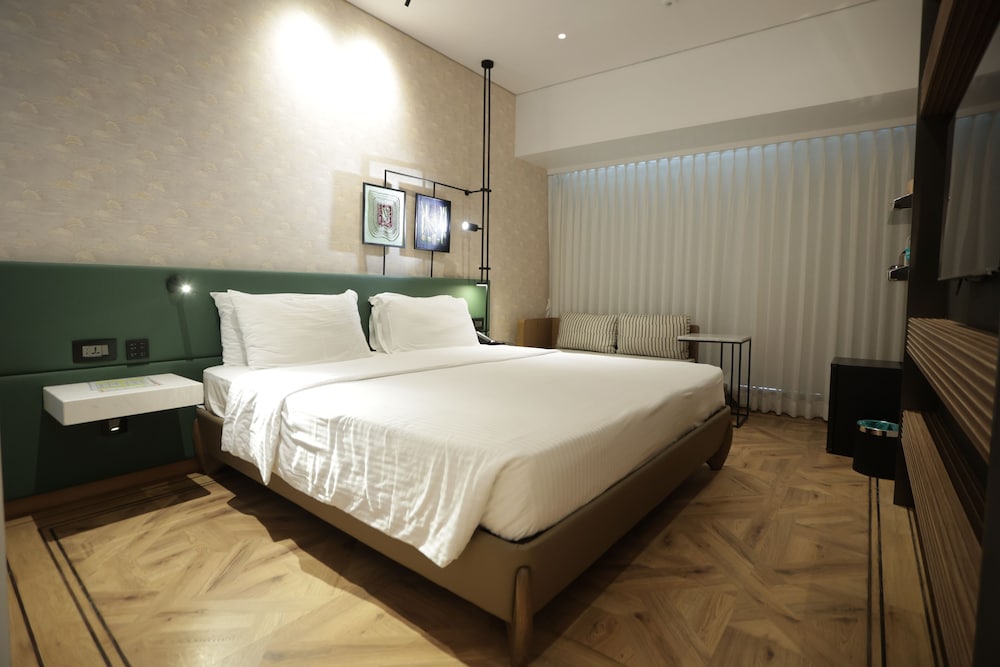 Regency Hotel