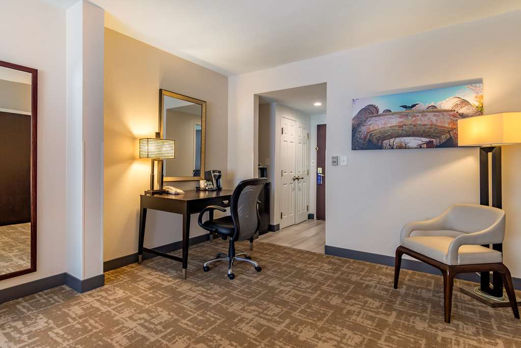 Best Western Plus Dalton Inn - photo 20