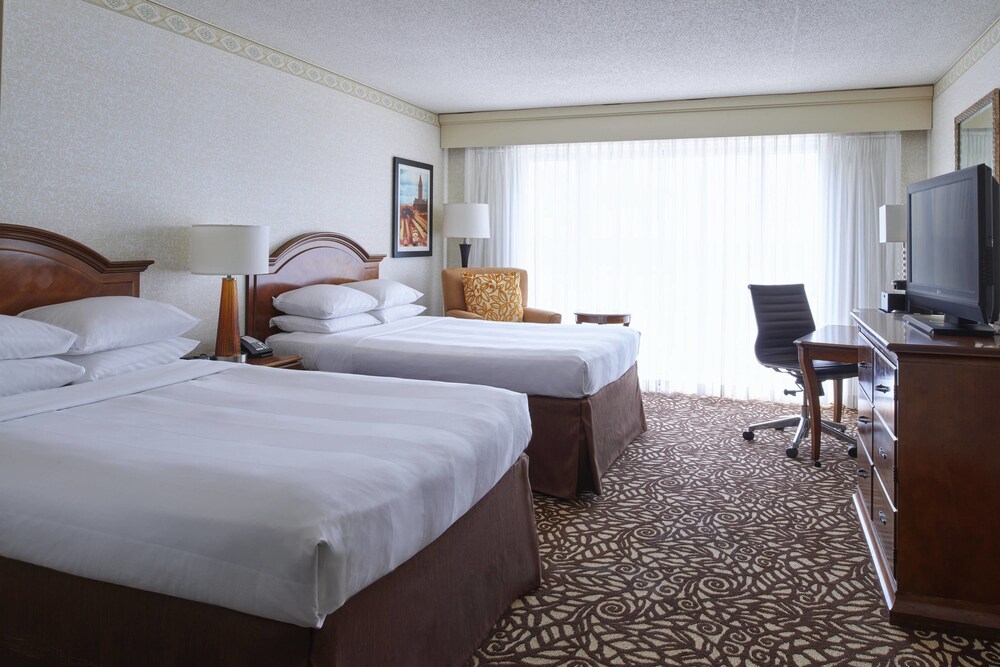 Marriott Milwaukee West - photo 14