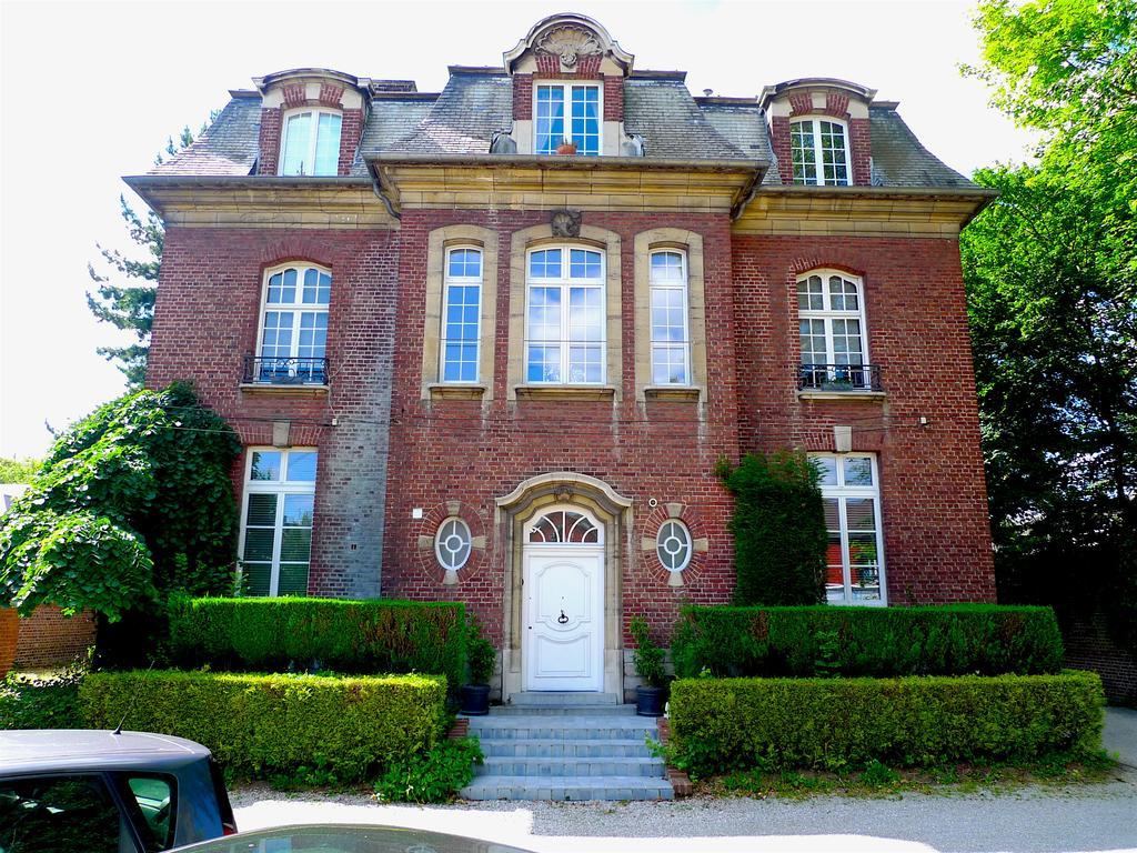 Queen Christine — hotel in Villeneuve-D'ascq